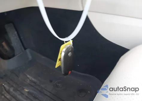 2024 Mercedes-Benz Glc 300 4Matic z USA, uszkodzony, nr VIN W1NKM4HB1RF139311